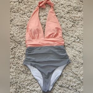 One piece cupshe bathing suit